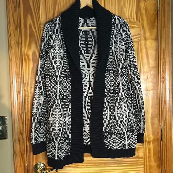 Talbots Sweaters - Talbots Black and Cream Chunk Knit Open Front Cardigan - Size Medium